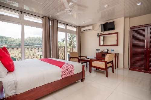 Janora Hills image 14