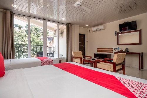 Janora Hills image 26